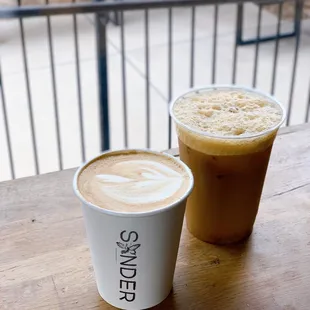 Seasonal drinks: sunflower latte and peaches n&apos; cream cold brew