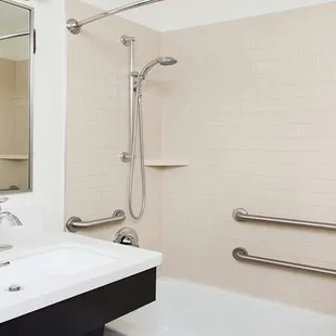 Accessible Guest Bath with Tub