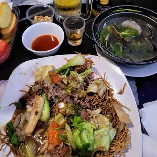 With Pan-fried Noodle (beef) and Clams in Lemongrass.