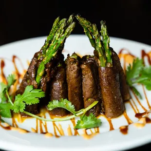 a plate of asparagus