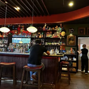 Full bar