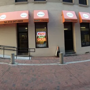 the outside of a restaurant