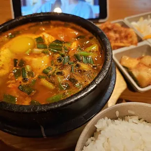 Soft tofu stew dinner on this cool evening hit the spot!