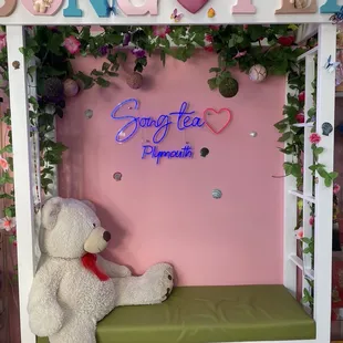Look at how cute this photo op is!