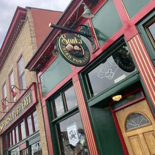 Entrance into Sonka's