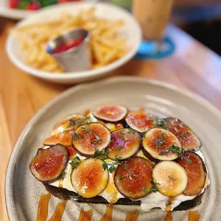 Burrata Fig Toast