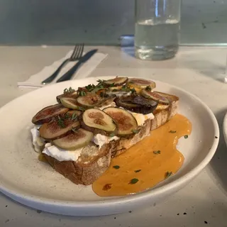 Burrata Fig Toast