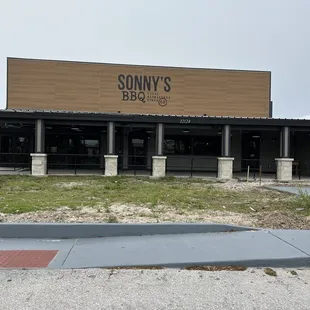 New Sonny&apos;s BBQ location on 535