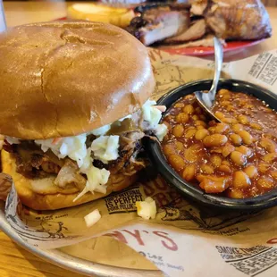 Sweet Carolina pulled pork sandwich &amp; BBQ baked beans