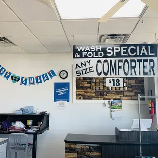 Support small businesses like Sonny's Laundromat :D !