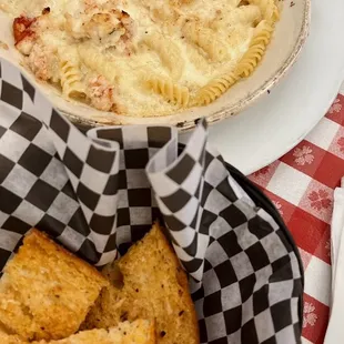 Lobster Mac N Cheese Dinner Special