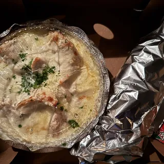 Fettuccine Alfredo Dinner Special
