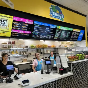 Sonny&apos;s Smoothies, Juices, &amp; Bowls now open inside Vegas Discount Nutrition Superstore!