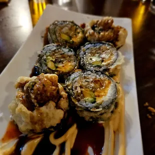 28. Spicy Lava Roll (6 Pcs.)