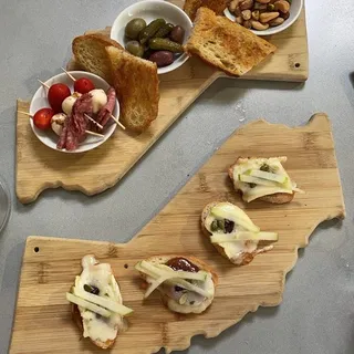 Brie and Fig Jam Crostini