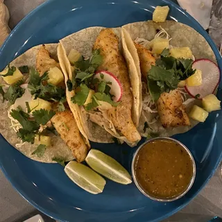 3 Piece Sonoma Cellar Fish Tacos