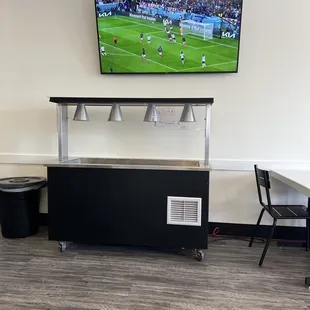 Main sporting events available at Cocina Express Sonora! And great Spotify music creates a nice environment.