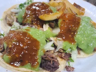 Marisco’s Y Tacos El Tio