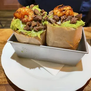 Mar y Tierra Burrito