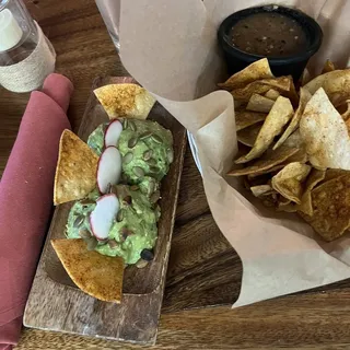 Guacamole and chips
