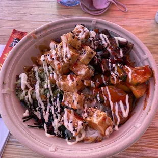 Bibimbap Bowl with mushrooms and crispy tofu