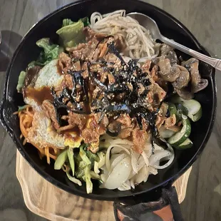 Spicy pork bimbimbap