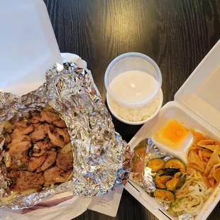 Idk what this is, but I know it is not chicken and broccoli