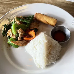 Ginger onion with chicken lunch special