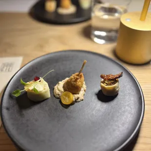 Three Smali Bites Dungeness crab, Frog Leg, Foie gras mousse