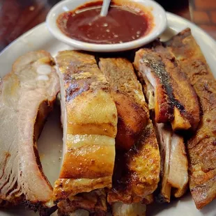 Ribs, potato salad and baked beans