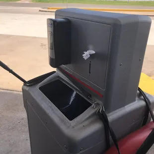 Nice facilities to pump gas