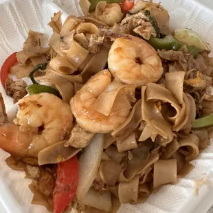 Drunken noodles with shrimp