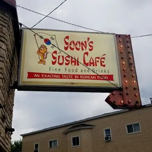 Sign to Soon&apos;s.