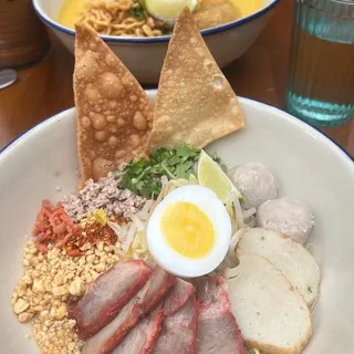 Dry Sukhothai Tom Yum Noodle