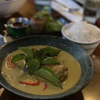 Stewed beef Green Curry