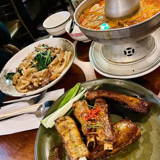 14. Pad Si-Iw Noodles