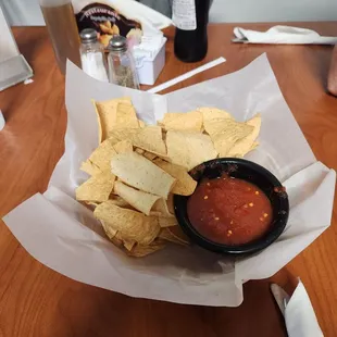 Chips &amp; salsa