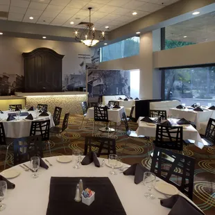 sushi and sashimi, interior