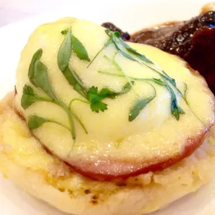 Eggs Benedict