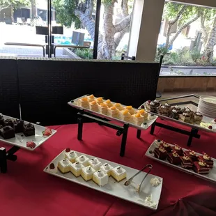 sushi and sashimi, interior