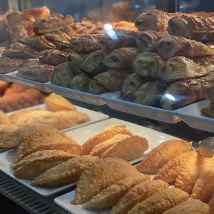 food, dough desserts, donuts