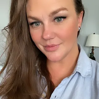 Nikki Y.