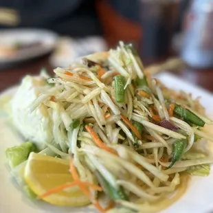 50. Bok La'Hong (papaya salad with shrimp and crab)