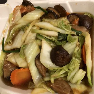 28. Stir-Fry Black Mushroom