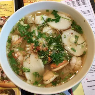 78. Seafood Noodle Deluxe