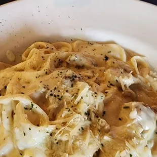 Fettuccini alfredo with chicken.