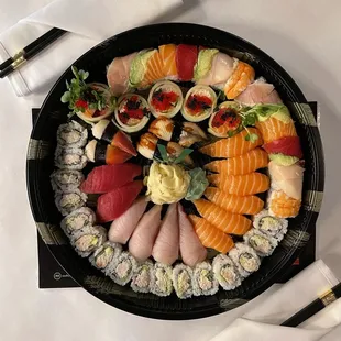 To go order Supreme Party Platter