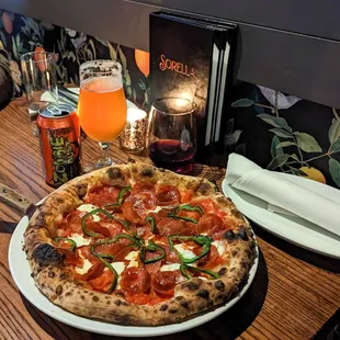 Pepperoni hot honey pizza - amazing!