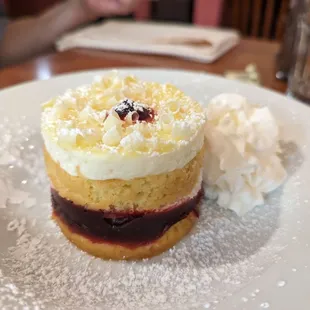 dessert, food