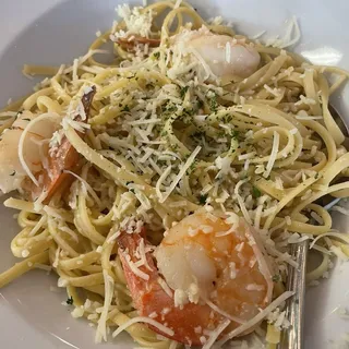 Linguini with Grilled Jumbo Shrimp